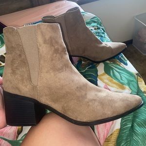 Brown shortie booties